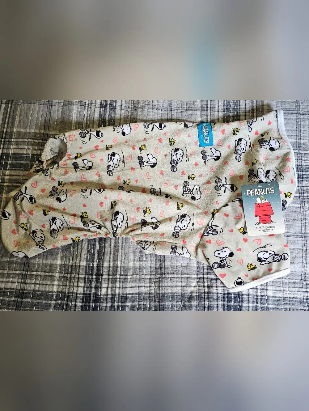 Peanuts Snoopy Dog Pajamas Size Large NWT